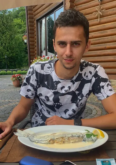 Arsen из Львова, ищу на сайте общение