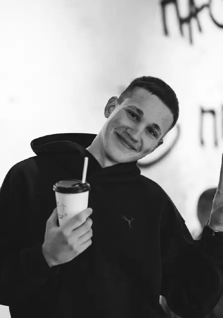 Даниил из Чернигова, ищу на сайте знакомства на одну ночь