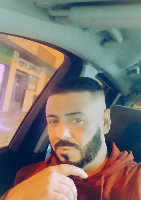 Felipe de Figueres, tengo 45 años, listo para conocer para relación sin ataduras