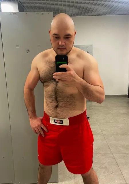 Я Артур, 34, знакомлюсь без обязательств в Франкфурте-на-майне