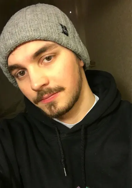 Я Николай, 25, знакомлюсь для открытые отношения в Хельсинки