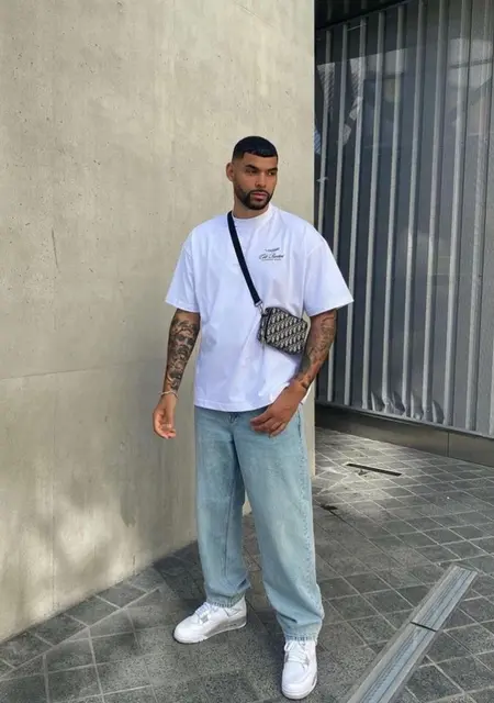 Я Эдгар, 18, знакомлюсь на одну ночь в Брюсселе