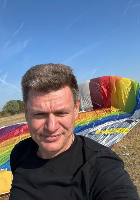 Роман з Києва, мені 54 років, познайомлюсь для постійних стосунків