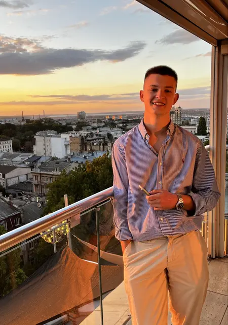 Я Макс, 20, знакомлюсь без обязательств в Нежине