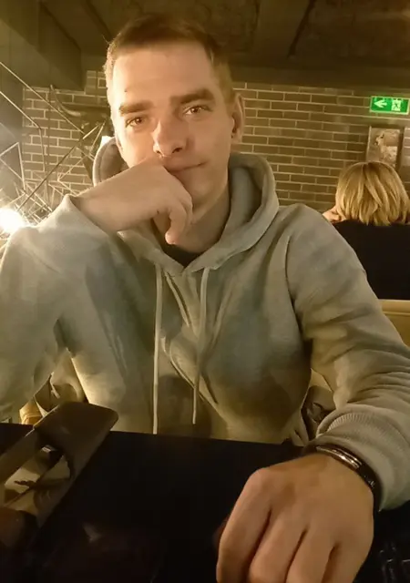 Dima з Пятихаток, мені 28 років, познайомлюсь на одну ніч