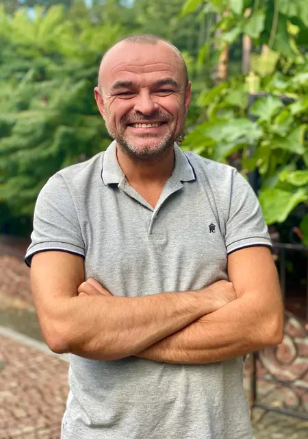 Я Саша, 47, из Житомира, ищу знакомство для совместных путешествий