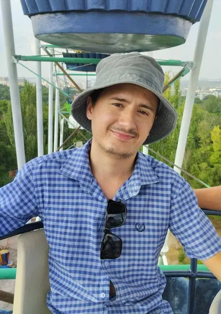 Я Dima Colcinshi, 28, из Кишинёва, ищу знакомство для вирта