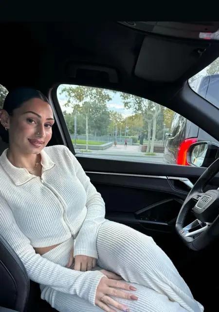 Ainhoa de Málaga, busco en el sitio lío de una noche