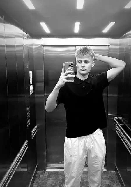 Я Руслан, 20, знакомлюсь без обязательств в Ивано-Франковске