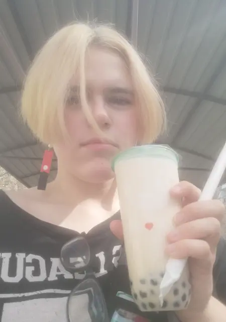 Я Анна, 20 років, знайомлюсь без зобов'язань у Одесі