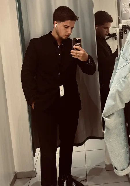 Я Alex, 20, из Нойбранденбург, ищу знакомства без обязательств