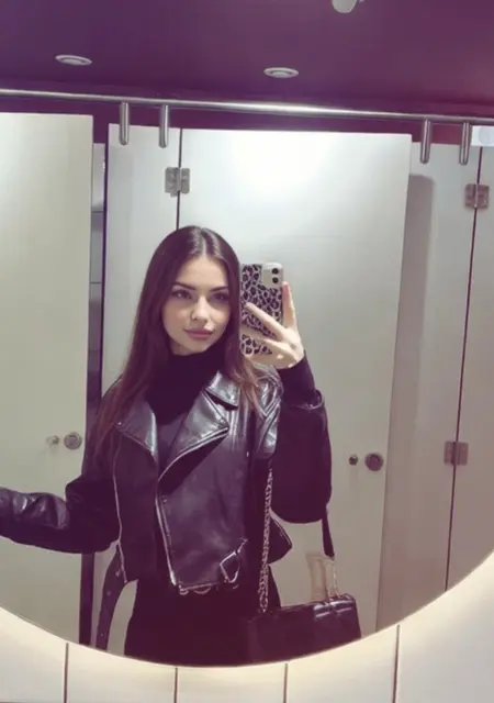 Ангелина з Львова, мені 22 років, познайомлюсь для вірт