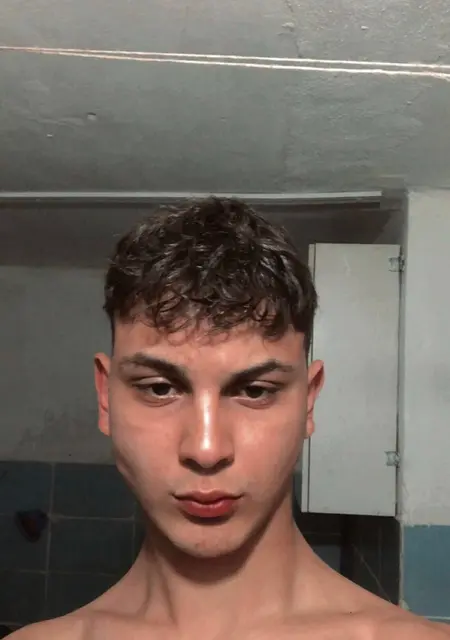 Ünal из Коньи, ищу на сайте знакомства на одну ночь