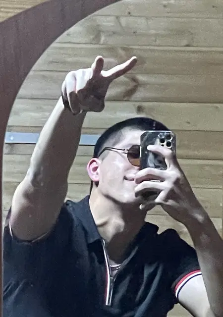 Мустафа из Мадрида, ищу на сайте открытые отношения