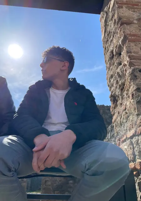 Gaetano из Катания, мне 25, познакомлюсь для вирта