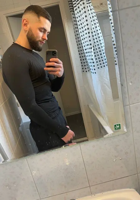 Mykhail из Донаувёрт, мне 31, познакомлюсь для открытые отношения