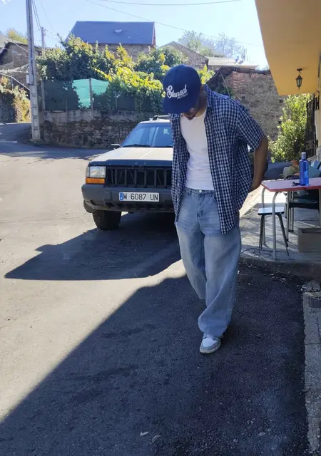 Alfonso de La Coruña, busco en el sitio relación sin ataduras