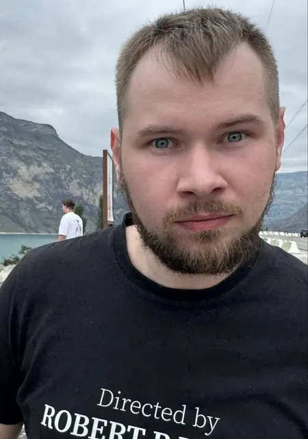 Кирилл из Амстердама, мне 28, познакомлюсь для приятного времяпровождения