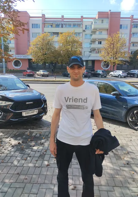 Сергей из Гродно, мне 36, познакомлюсь на одну ночь