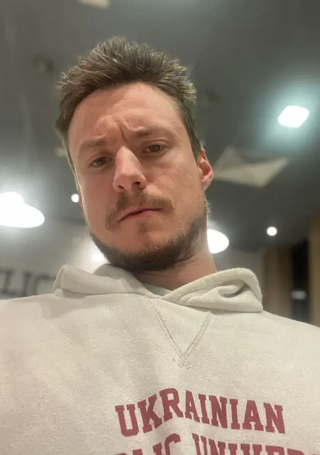 Andrew из Киева, ищу на сайте знакомства на одну ночь