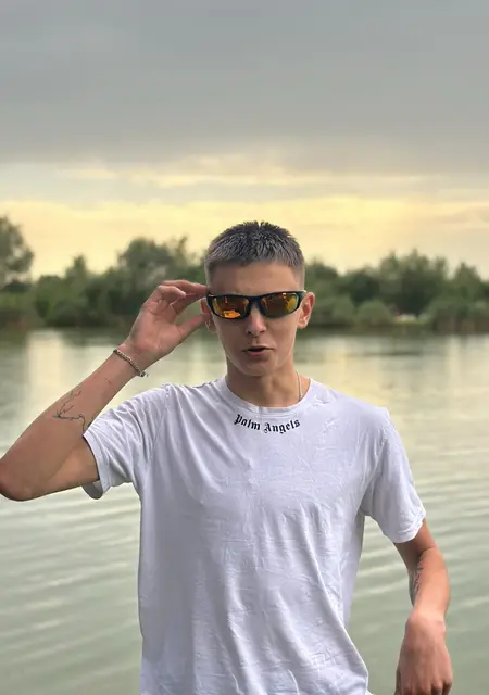 Dima из Львова, ищу на сайте знакомства без обязательств