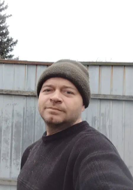 Дмитро из Львова, мне 47, познакомлюсь без обязательств