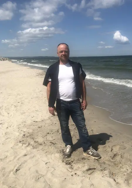 Я Ярослав, 43, знакомлюсь для постоянных отношений в Львове
