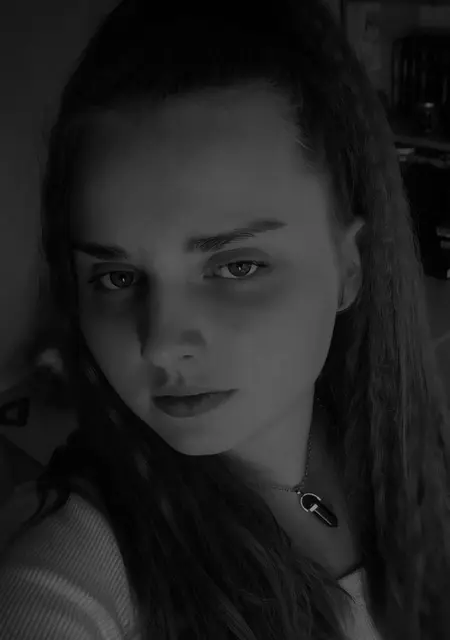 Евгения из Минска, ищу на сайте постоянные отношения