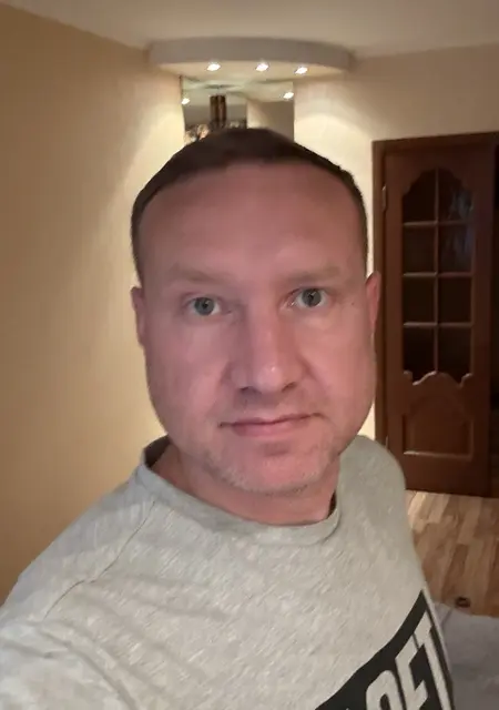 Я Сергей, 40, знакомлюсь для приятного времяпровождения в Луганске