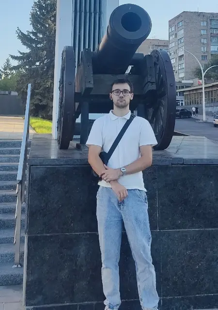 Я Даниил, 19, знакомлюсь для постоянных отношений в Тегеране