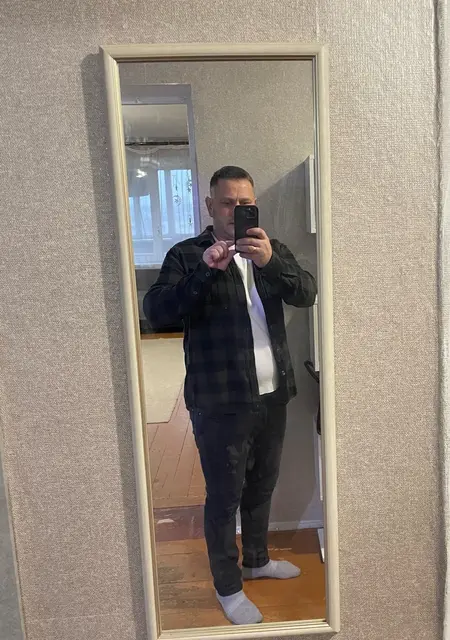 Геннадий из Бреста, мне 34, познакомлюсь на одну ночь