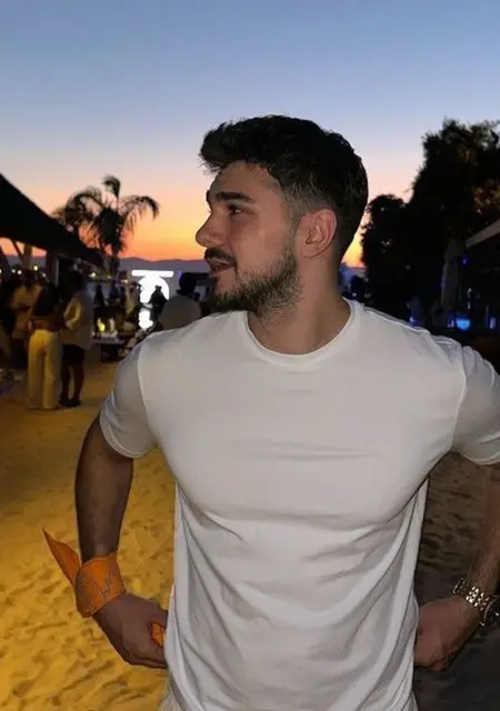 Я Emir, 35, знакомлюсь для вирта в Измире