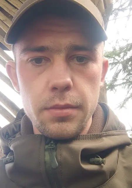 Я Aleksandr, 24, из Хмельницкого, ищу знакомства без обязательств