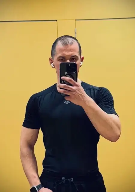 I'm Vladyslav, 28, looking to meet for chat in Liverpool