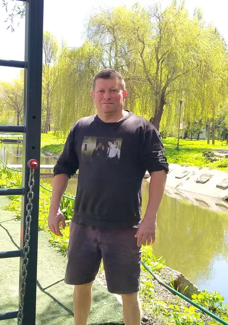 Сергей з Харкова, мені 53 років, познайомлюсь для постійних стосунків