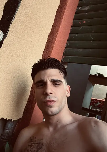 Я Simone, 25, знакомлюсь для вирта в Риме