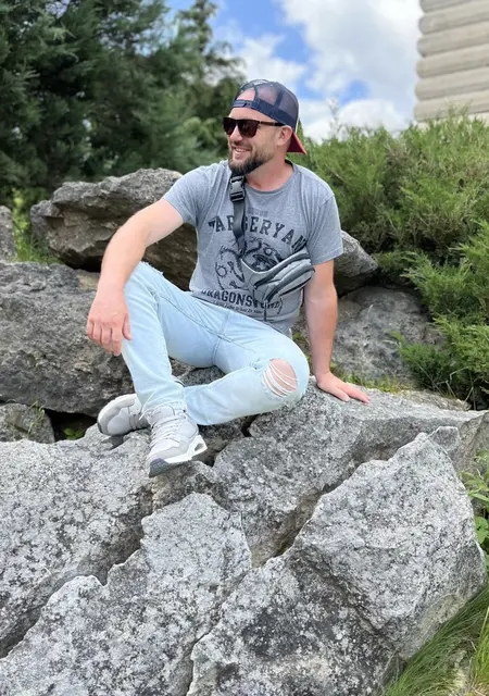Я Макс, 35 років, знайомлюсь для спільних подорожей у Кам’янці-Подільському