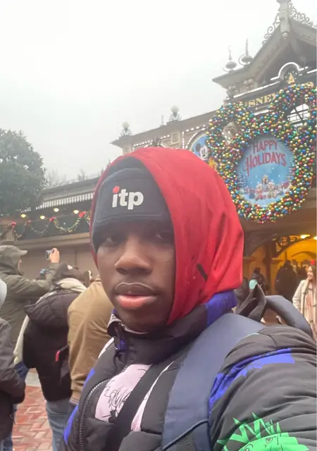 Diland из Парижа, ищу на сайте знакомства без обязательств