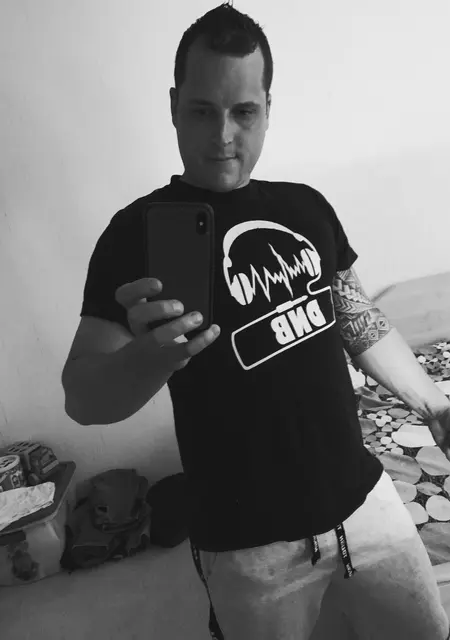 Я Michal, 32, из Злин, ищу знакомства без обязательств