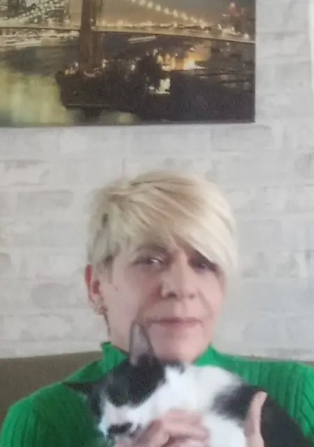 Nina из Пеньярроя-Пуэблонуэво, мне 60, познакомлюсь для дружбы