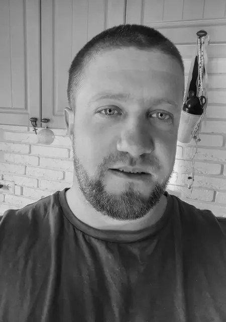 Я Vasil, 31 років з Ужгорода, шукаю знайомство для спільних подорожей