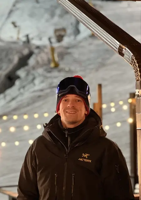 Я Дмитрий, 33, из Амстердама, ищу знакомства без обязательств