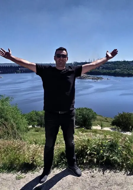 Женя з Ярмолинці, шукаю на сайті знайомства без зобов'язань