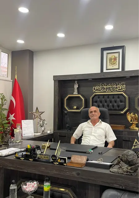 Я Halis, 55, знакомлюсь для совместных путешествий в Стамбуле