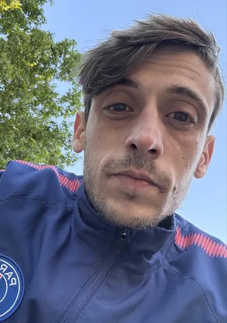 Soy Victor, 29 años, conociéndome para lío de una noche en Getafe