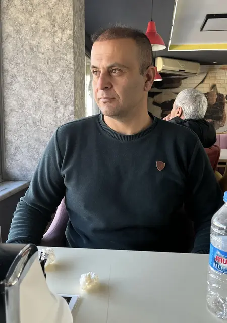 Ferhat из Бурсы, ищу на сайте общение
