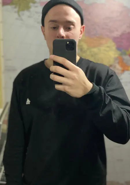 Я Стас, 20 років, знайомлюсь без зобов'язань у Хмельницькому