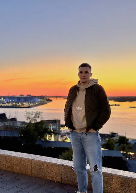 Егорий из Бангкока, мне 23, познакомлюсь для совместных путешествий