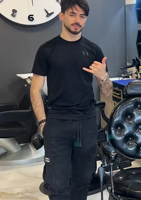 Soy Lambo, 29 años de Sabadell, busco conocer gente para lío de una noche