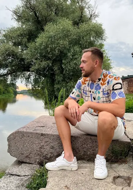 Саша из Бреста, мне 33, познакомлюсь для общения